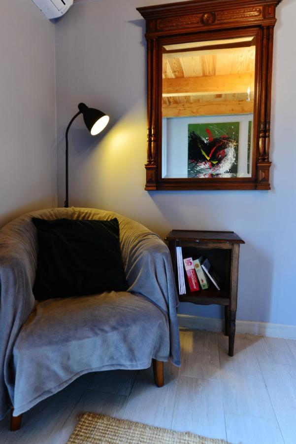 Chez Pique-Fesse Chambre D'Hote Saint-Martin-L'ars Eksteriør bilde